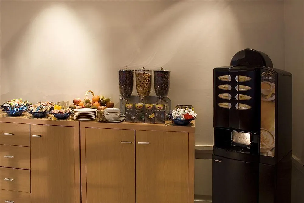 Hotel Ours Blanc - Centre Тулуза 3*,